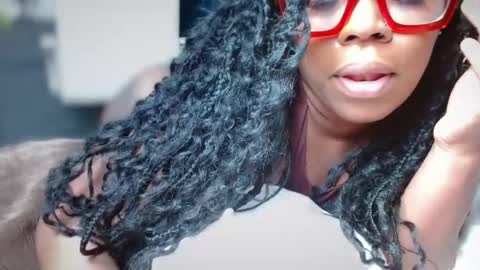 Amoya online show from 05-19-26, 05:14