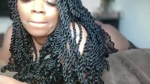 Snapshot of ambarose88 chatting on 07-03-26, 05:25 Amoya online show from 07-03-26, 05:25