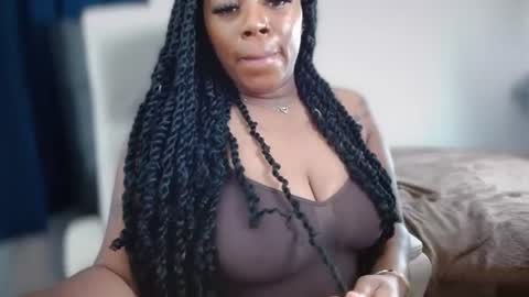 Snapshot of ambarose88 chatting on 07-10-26, 02:41 Amoya online show from 07-10-26, 02:41
