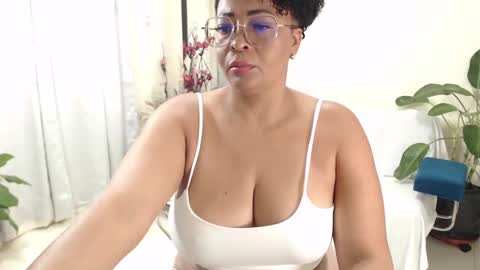  Amber Sofhia  online show from 02-18-25, 09:09