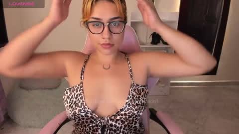 Snapshot of ambarthompson1 chatting on 02-10-25, 04:30 ambarthompson1 online show from 02-10-25, 04:30