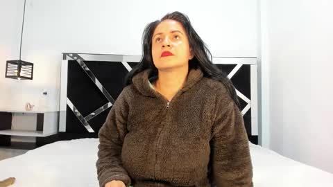 Snapshot of ambbermoon chatting on 02-10-25, 09:47 online show from 02-10-25, 09:47