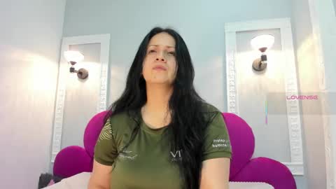 Snapshot of ambbermoon chatting on 03-07-25, 03:29 online show from 03-07-25, 03:29