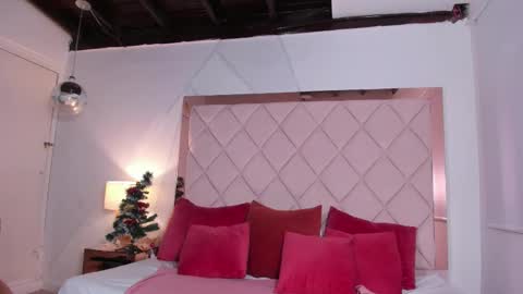 ambel_rose online show from 12-14-25, 04:23