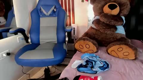 Cody amber online show from 02-13-25, 03:14