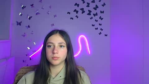 Snapshot of amber__r chatting on 04-18-26, 06:01 Amber online show from 04-18-26, 06:01