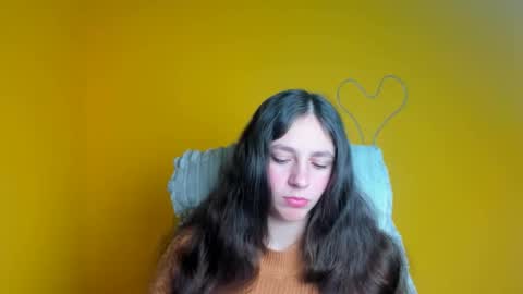 Snapshot of amber__r chatting on 04-21-26, 11:27 Amber online show from 04-21-26, 11:27