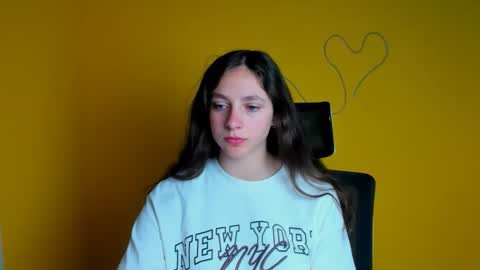 Snapshot of amber__r chatting on 05-10-26, 10:53 Amber online show from 05-10-26, 10:53