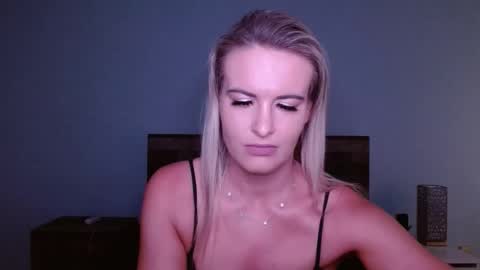 Amber online show from 04-20-26, 02:31