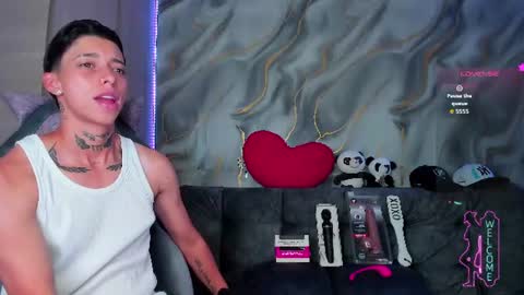 Snapshot of amber_adams_ chatting on 07-11-26, 07:27 Amber online show from 07-11-26, 07:27