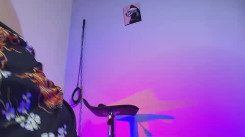 amber_blair online show from 11-04-25, 09:14