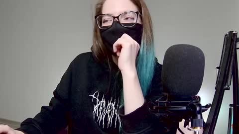 Snapshot of amber_candyfloss chatting on 01-27-25, 01:48 Amber non-nude model online show from 01-27-25, 01:48