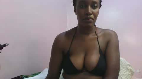 amber_cutie2 online show from 11-08-25, 07:01