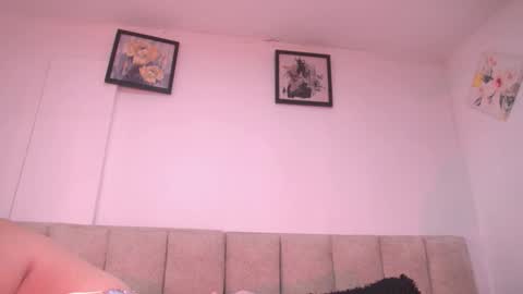 Snapshot of amber_demons chatting on 10-21-25, 09:59 Amber Demons online show from 10-21-25, 09:59