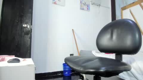 Amber online show from 03-07-25, 04:13