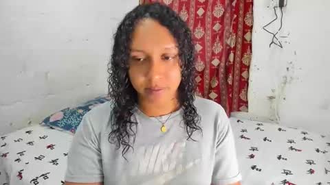 LUISA online show from 12-23-25, 03:37