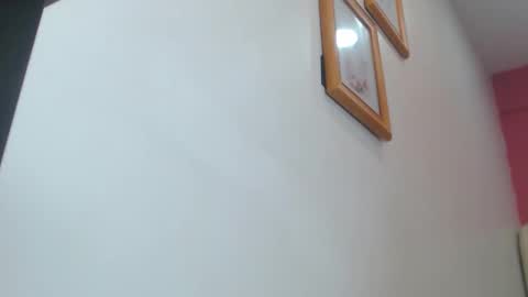 Amber Moore online show from 11-22-25, 01:59