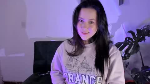 Vivi  online show from 02-18-26, 05:25