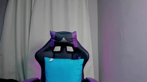 Snapshot of amberbaker21 chatting on 03-11-25, 02:51 Amber Baker online show from 03-11-25, 02:51
