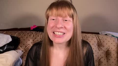 Snapshot of amberglo chatting on 05-20-26, 03:07 Amberglo Anderson online show from 05-20-26, 03:07