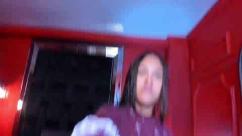 Snapshot of amberhanks chatting on 05-18-26, 11:49 Amber Hanks online show from 05-18-26, 11:49
