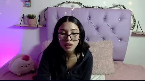 Amber Jeong online show from 02-04-25, 12:51