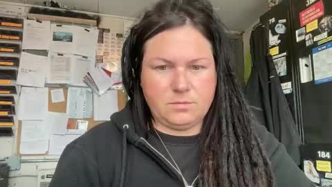Snapshot of ambermoss7 chatting on 04-22-26, 05:47 ambermoss7 online show from 04-22-26, 05:47
