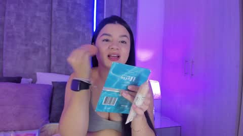 Amber Ferreira online show from 12-18-24, 05:10