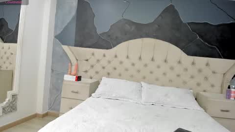 Amber Grey online show from 09-09-25, 05:34