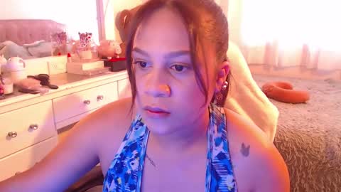 Snapshot of ambersmith98_ chatting on 02-19-25, 12:33 Amber online show from 02-19-25, 12:33