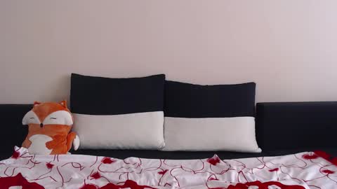 Amber online show from 09-18-25, 06:15