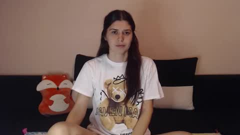 Amber online show from 10-15-25, 04:18