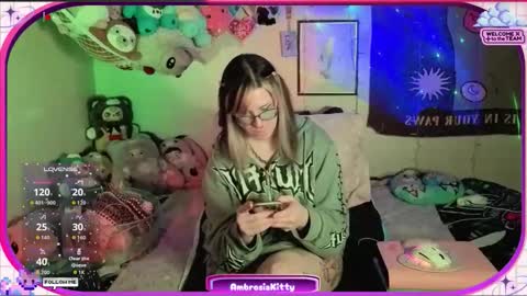Snapshot of ambrosiakitty chatting on 04-27-26, 06:44 Ambrosia online show from 04-27-26, 06:44