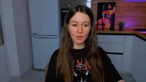 Eileen online show from 02-18-25, 04:48