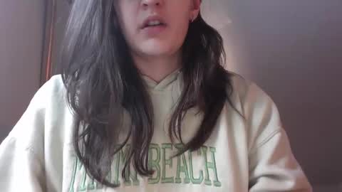 Snapshot of amelia376 chatting on 02-18-25, 01:00 Amelia 3 3 3 online show from 02-18-25, 01:00