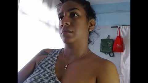 Snapshot of amelia_2023 chatting on 01-06-25, 02:25 amelia online show from 01-06-25, 02:25