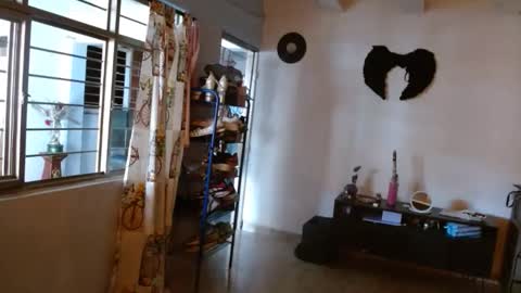 amelia  online show from 01-12-26, 05:18