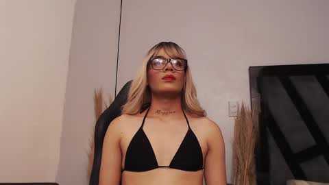 AMELIA  online show from 11-08-25, 03:39