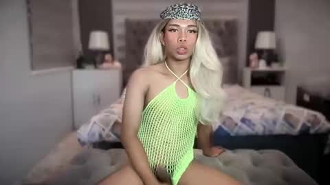 Snapshot of amelia_jones69x chatting on 02-23-26, 10:07 Amelia online show from 02-23-26, 10:07