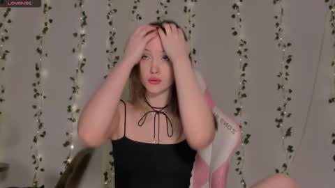 Snapshot of amelia_lein chatting on 01-11-26, 01:43 Your Amelia online show from 01-11-26, 01:43