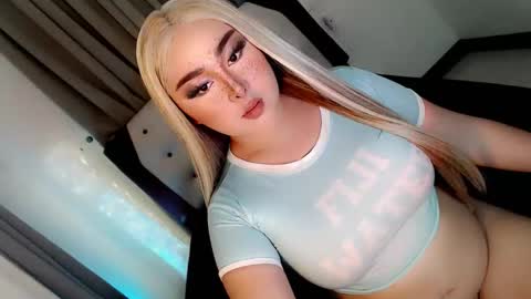 amelia_nicole08 online show from 09-26-25, 07:56