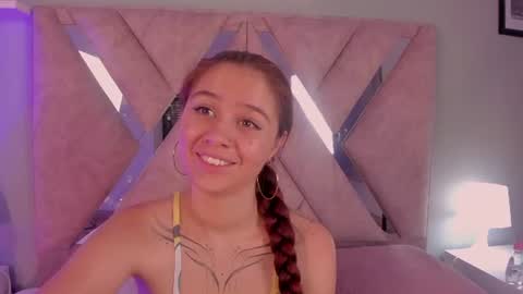 Snapshot of amelia_saenz_ chatting on 07-25-26, 06:11 Amelia online show from 07-25-26, 06:11