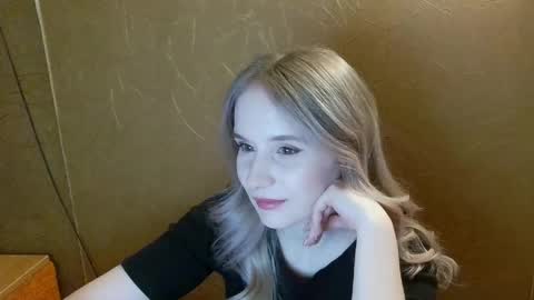 Amelia  online show from 05-16-26, 07:01