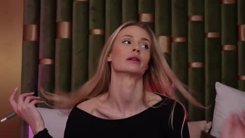 Amelia online show from 02-01-25, 08:50