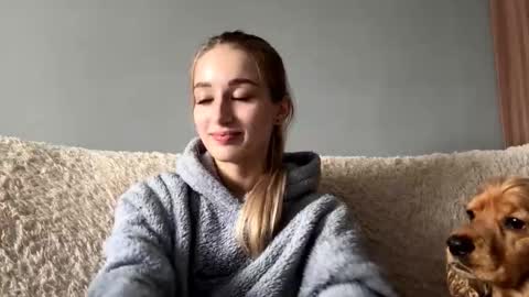 Snapshot of ameliaduraku chatting on 09-22-25, 07:32 Catherine online show from 09-22-25, 07:32