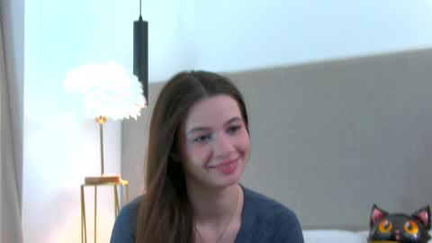 Snapshot of ameliaflares chatting on 03-09-25, 10:08 Amelia online show from 03-09-25, 10:08