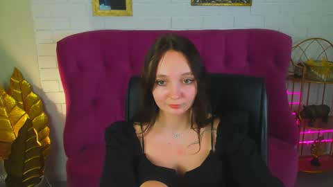 Amelia online show from 01-19-25, 08:29