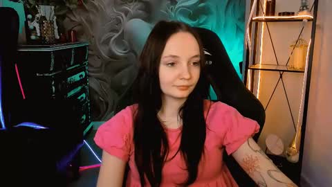 Amelia online show from 02-20-25, 05:55