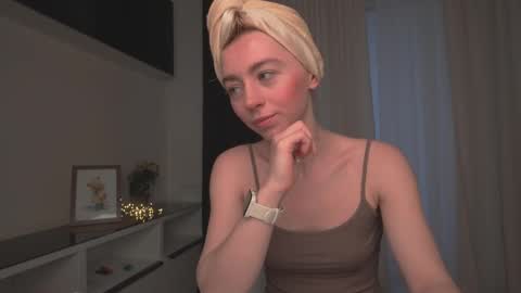 Amelia   online show from 01-25-25, 02:58