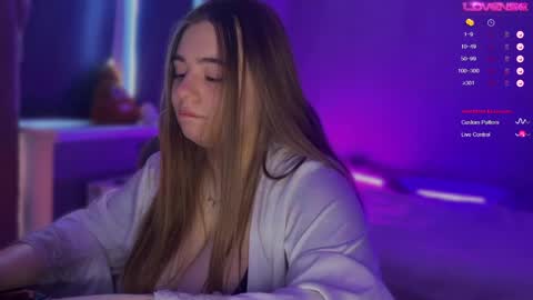 Amelia online show from 03-24-26, 08:30